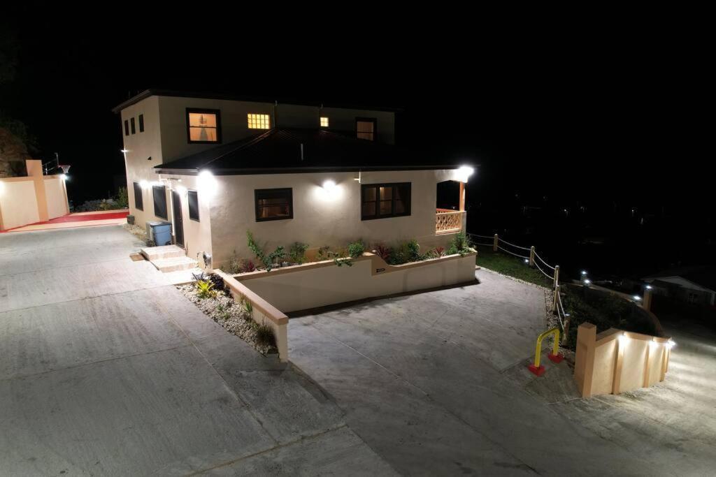 The Pearl - Spacious Air Conditioned 3Bd, 2Bth Villa With Gorgeous Views Old Road Экстерьер фото