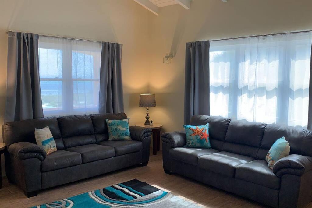 The Pearl - Spacious Air Conditioned 3Bd, 2Bth Villa With Gorgeous Views Old Road Экстерьер фото