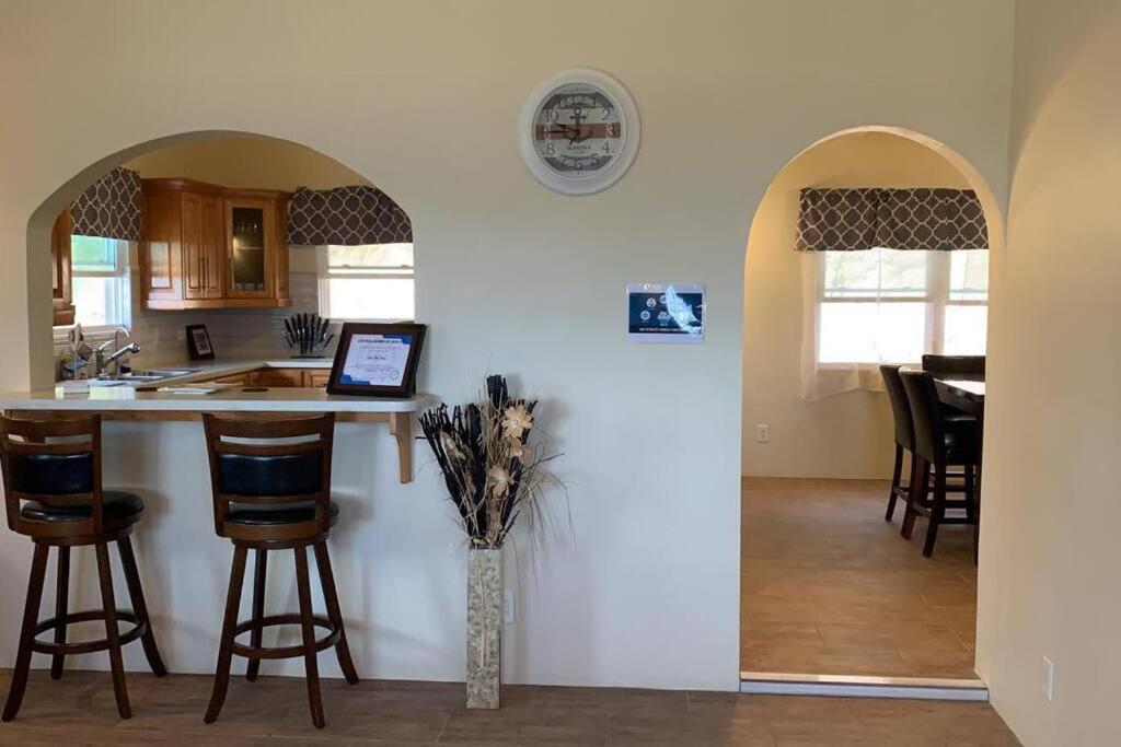The Pearl - Spacious Air Conditioned 3Bd, 2Bth Villa With Gorgeous Views Old Road Экстерьер фото